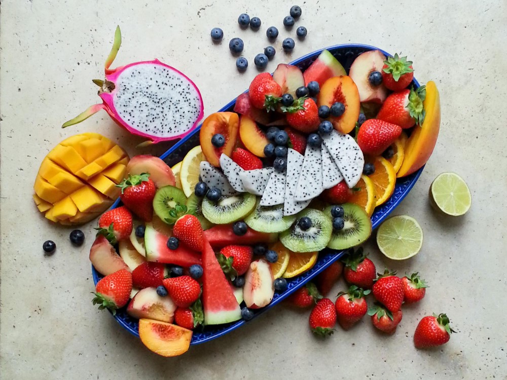 Najlepsze Letnie Superfoods - Co Jeść, aby Czuć się Lekko i Zdrowo